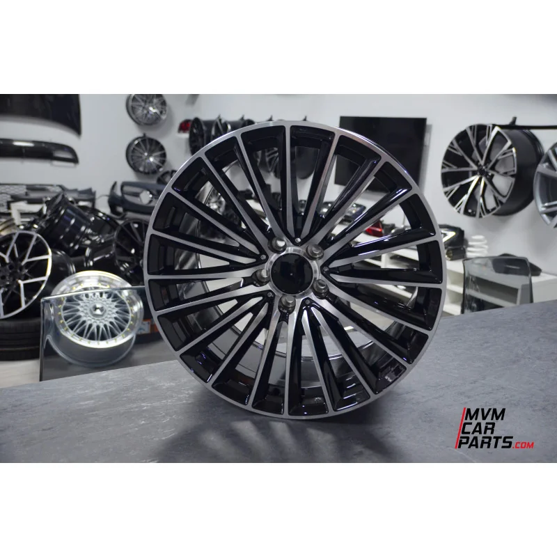 Juego de 4 Llantas 18 Mercedes Amg Multiradio New Radial C Black MB61