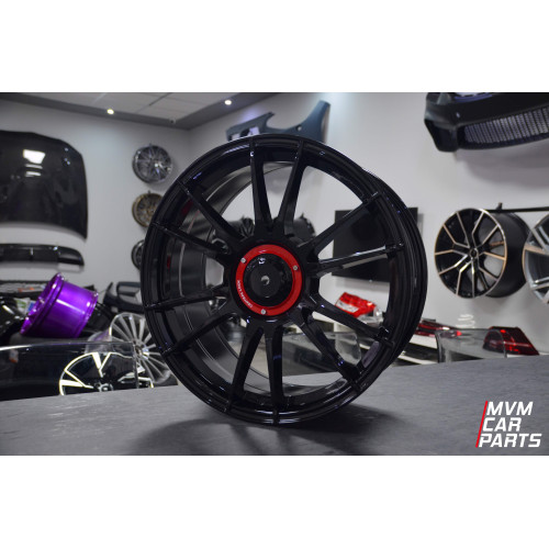 Juego de 4 Llantas 18 EVO Ultra Black VW045 look OZ Ultraleggera