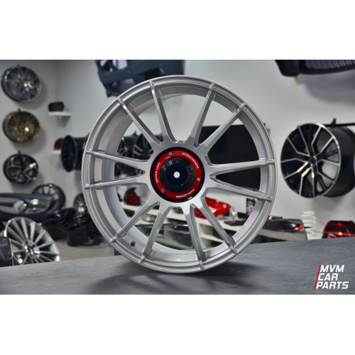Juego de 4 Llantas 19 EVO Ultra Silver VW046 look OZ Ultraleggera
