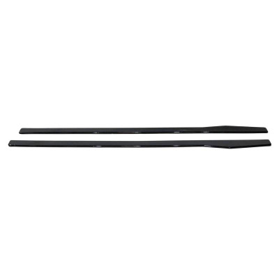 Añadido extensión taloneras Mercedes Clase C W205 look AMG Negro Brillo