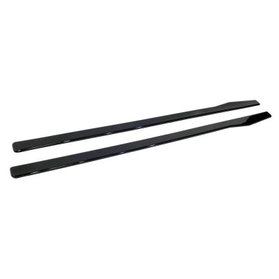 Añadido extensión taloneras Mercedes Clase C W205 look AMG Negro Brillo