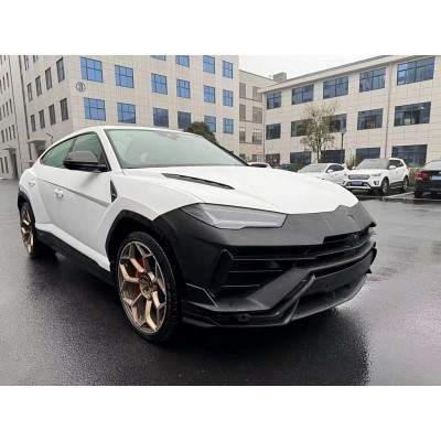 Kit de carrocería Lamborghini Urus 2018-2022 Conversión a diseño 2023 con Fibra de Carbono