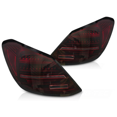 Pilotos Traseros LED Secuenciales Rojo y Negro para Mercedes Clase C W205 (2014–2021)