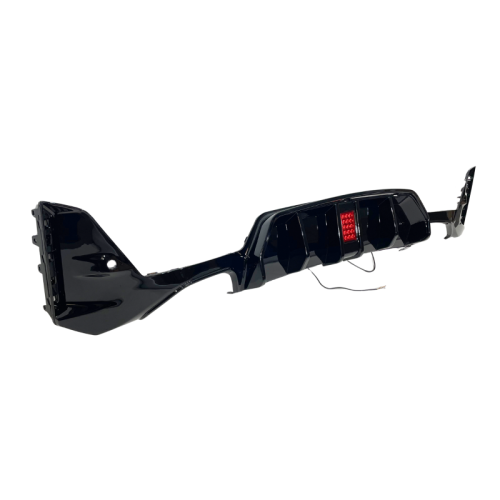 Difusor Trasero BMW Serie 3 G20  G21 LCI 2023+ Look Competition Negro Brillo Luz de freno led