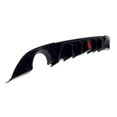 Difusor Trasero Volkswagen Golf 7.5 Look GTI con Luz de Freno Led Negro Brillo