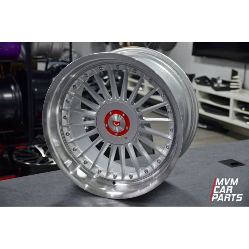 Juego de 4 Llantas 18 Mint Silver BM146