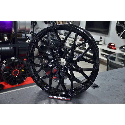 Juego de 4 Llantas 18 FOX FX9 Gloss Black FX11