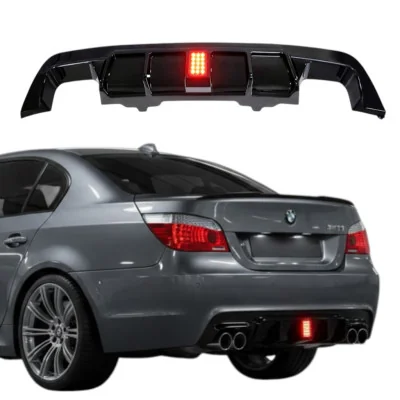 Difusor trasero BMW Serie 5 E60 M Performance con Luz Freno LED tipo F1