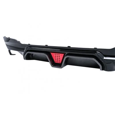 Difusor trasero look Carbono para BMW Serie 5 G30 G31 Look M5 CS con luz de Freno F1