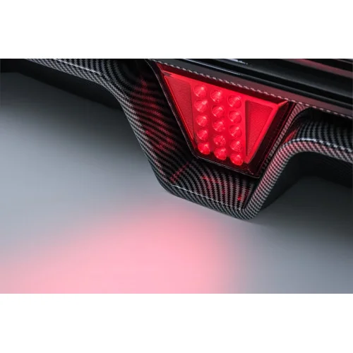 Difusor trasero look Carbono para BMW Serie 5 G30 G31 Look M5 CS con luz de Freno F1