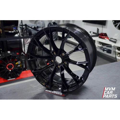 Juego de 4 Llantas 19 MK8 R Full Black VW066