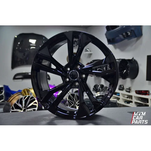 Juego de 4 Llantas 18 Audi G-Tron Full Black AU094