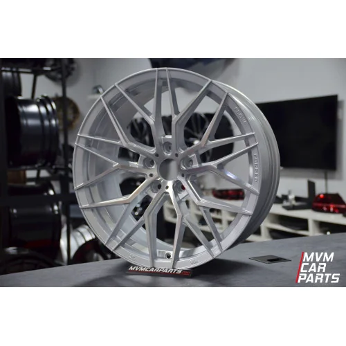 Juego de 4 Llantas 18 RS Silver Polish FlowForming AU104