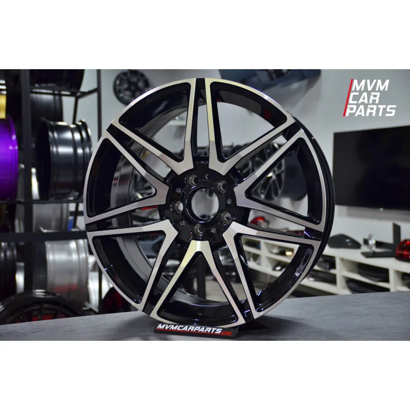 Juego de 4 Llantas 18 Mercedes AMG C43 Black MB07
