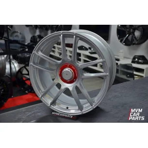 Juego de 4 Llantas 18 EVO.2 Silver VW075 Llantas OZ Look