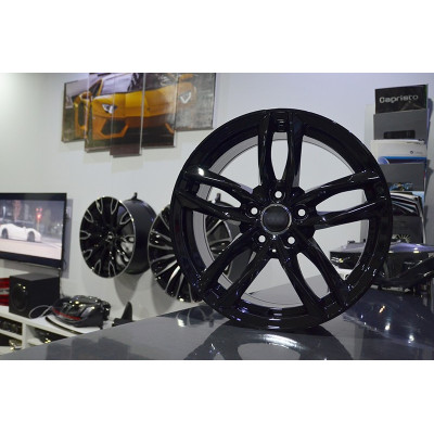 Juego de 4 Llantas 18 RS6 Glossy Black AU039
