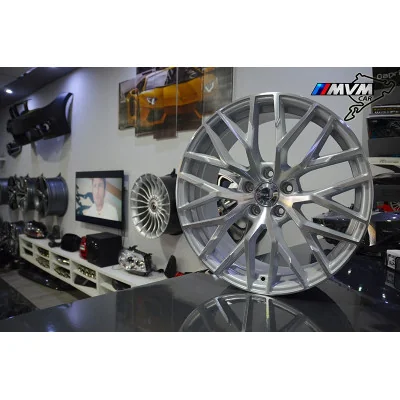 Juego de 4 Llantas 18 New Audi R8 Silver AU035